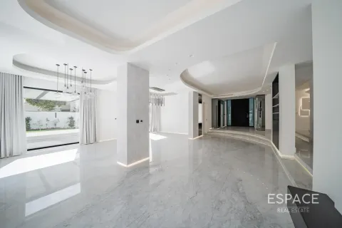 Villa en Meadows, Dubai, 4 dormitorios, 388 m², № 122307 - foto 17