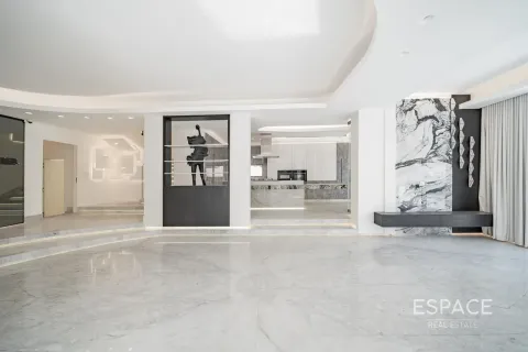 Villa en Meadows, Dubai, 4 dormitorios, 388 m², № 122307 - foto 15