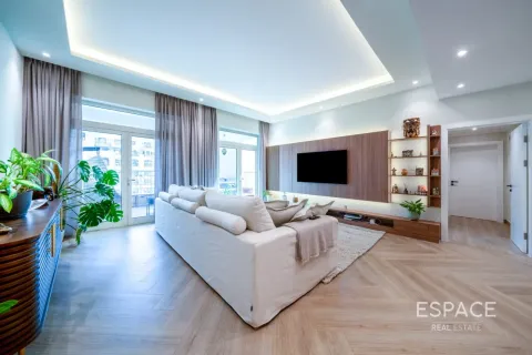 Apartamento en Palm Jumeirah, Dubai, 2 dormitorios, 186 m², № 122305