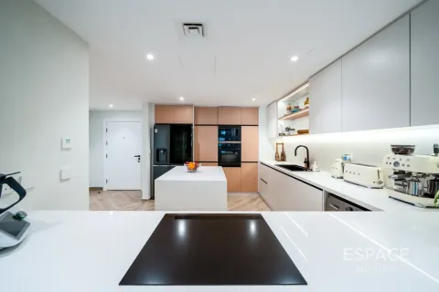 Apartamento en Palm Jumeirah, Dubai, 2 dormitorios, 186 m², № 122305 - foto 9