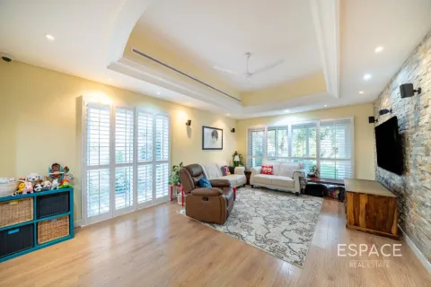 Villa en Green Community West, Green Community, Dubai, 5 dormitorios, 548 m², № 122308 - foto 19