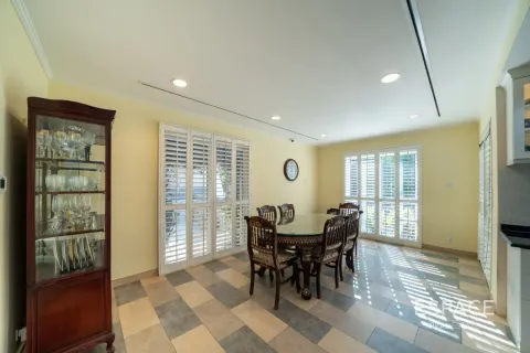 Villa en Green Community West, Green Community, Dubai, 5 dormitorios, 548 m², № 122308 - foto 15
