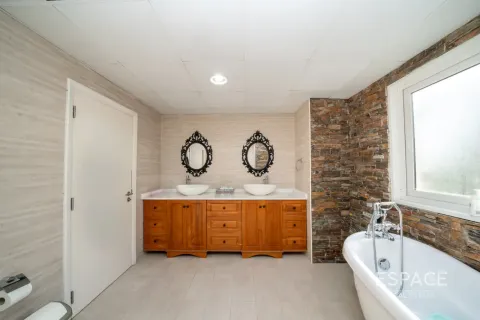 Villa en Green Community West, Green Community, Dubai, 5 dormitorios, 548 m², № 122308 - foto 11