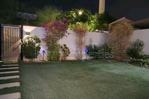 Villa in Dubai 3 bedrooms, 179 sq.m. № 76818 - photo 28