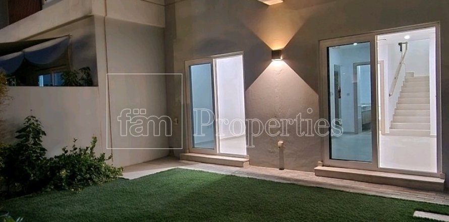 Villa in Dubai 3 bedrooms, 179 sq.m. № 76818