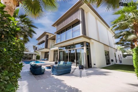 Villa à Dubai Hills Estate, Dubai, 6 chambres, 849.6 m², № 76826 - photo 1