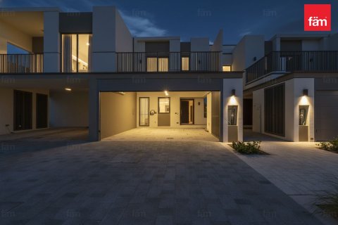 Townhouse in Tilal Al Ghaf, Dubai 3 bedrooms, 140.9 sq.m. № 76817 - photo 8