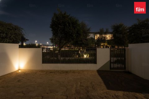 Townhouse in Tilal Al Ghaf, Dubai 3 bedrooms, 140.9 sq.m. № 76817 - photo 2