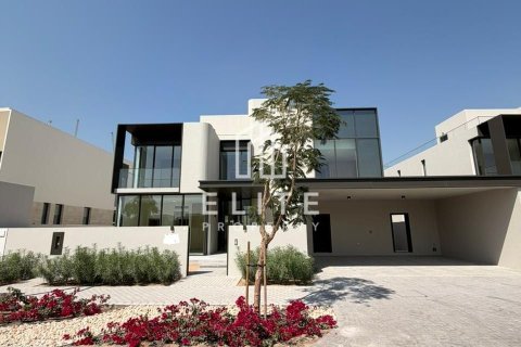 Villa à Dubai Hills Estate, Dubai, 5 chambres, 958 m², № 121729 - photo 2