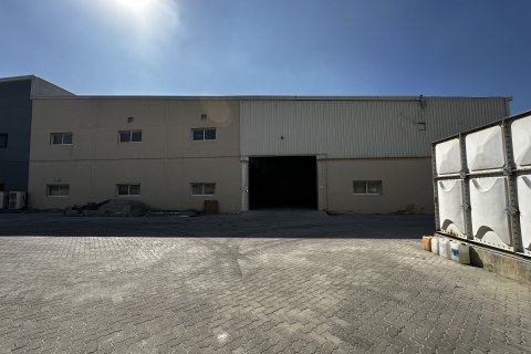 Almacén en Al Quoz, Dubai, 5202.5 m², № 4191 - foto 1