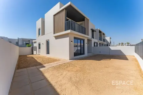 Villa à Jebel Ali, Dubai, 4 chambres, 300 m², № 122680