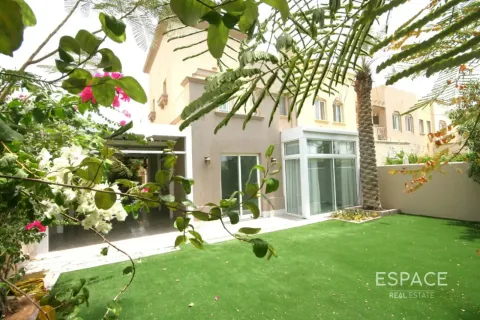 Villa in Springs 11, The Springs, Dubai 2 bedrooms, 167 sq.m. № 122686 - photo 16
