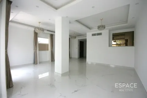 Villa in Springs 11, The Springs, Dubai 2 bedrooms, 167 sq.m. № 122686 - photo 2