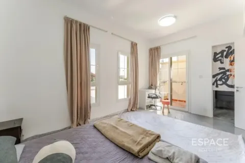 Villa à The Springs, Dubai, 2 chambres, 153 m², № 122685 - photo 4