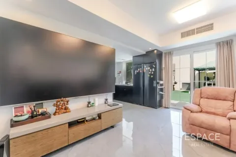 Villa à The Springs, Dubai, 2 chambres, 153 m², № 122685 - photo 3