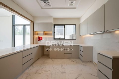 Villa in Murooj Al Furjan, Al Furjan, Dubai 5 bedrooms, 373.56 sq.m. № 129250 - photo 18