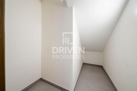 Villa in Murooj Al Furjan, Al Furjan, Dubai 5 bedrooms, 373.56 sq.m. № 129250 - photo 21