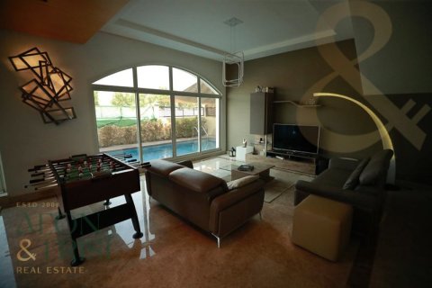 Villa in The Villa, Dubai 4 bedrooms, 531 sq.m. № 60949 - photo 4