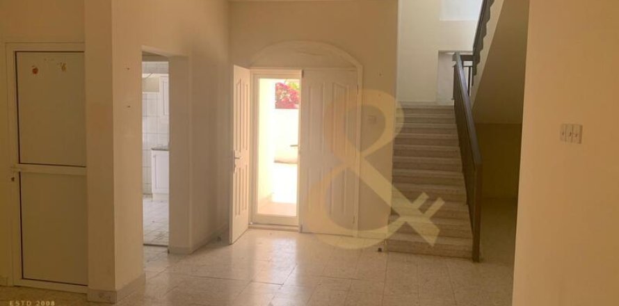 Villa en Mirdif Villas, Mirdif, Dubai, 2 dormitorios, 697 m², № 60951
