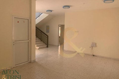 Villa en Mirdif Villas, Mirdif, Dubai, 2 dormitorios, 697 m², № 60951 - foto 5