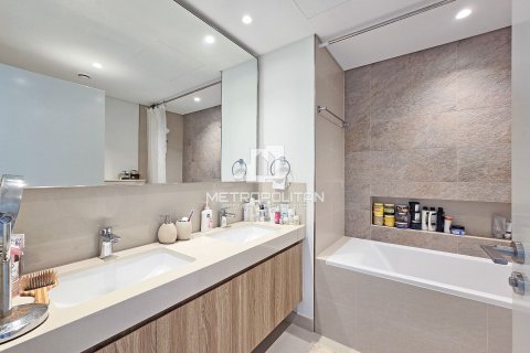 Купить квартиру в Downtown Views II, Даунтаун Дубай (Даунтаун Бурдж Дубай), Дубай: 2 спальни, 111м², № 73827 - фото 9