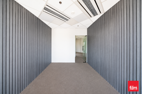 Office in Sheikh Zayed Road, Dubai 210.9 sq.m. № 109183 - photo 13