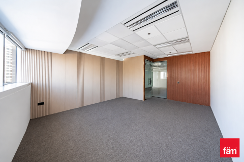 Office in Sheikh Zayed Road, Dubai 210.9 sq.m. № 109183 - photo 4