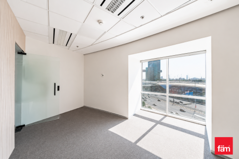 Office in Sheikh Zayed Road, Dubai 210.9 sq.m. № 109183 - photo 6