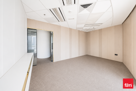 Office in Sheikh Zayed Road, Dubai 210.9 sq.m. № 109183 - photo 7
