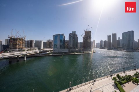 Apartment in Business Bay, Dubai 2 bedrooms, 128.3 sq.m. № 109184 - photo 21