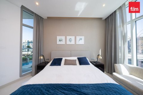 Apartment in Business Bay, Dubai 2 bedrooms, 128.3 sq.m. № 109184 - photo 11