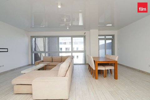 Квартира в Дубае, 2 спальни, 227.8м², № 121963