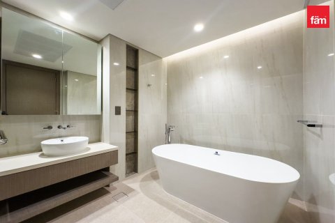 Apartment in Business Bay, Dubai 3 bedrooms, 156.5 sq.m. № 121964 - photo 18