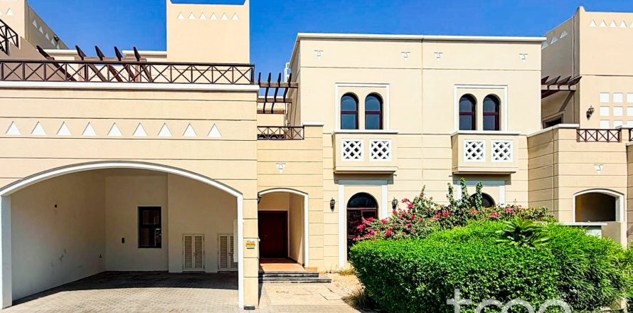 Villa in Mudon, Dubai 4 bedrooms, 369.48 sq.m. № 123636