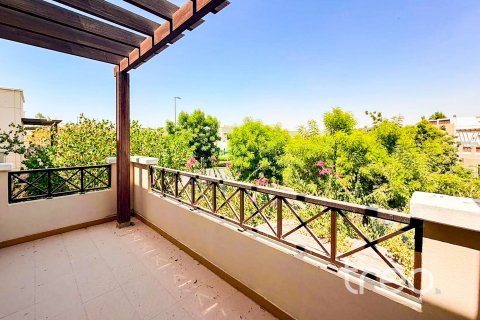 Villa in Mudon, Dubai 4 bedrooms, 369.48 sq.m. № 123636 - photo 9