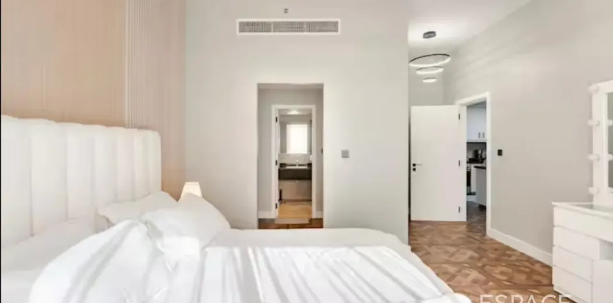 Appartement à Jumeirah Beach Residence, Dubai, 1 chambre, 98 m², № 122715