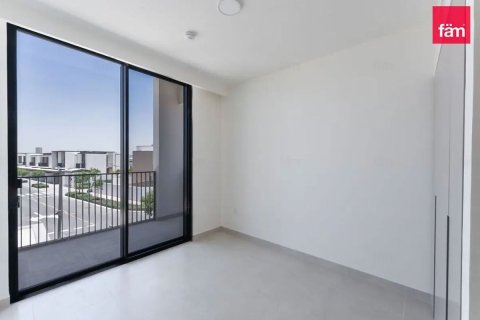 Villa in Dubai 4 bedrooms, 294 sq.m. № 123395 - photo 4