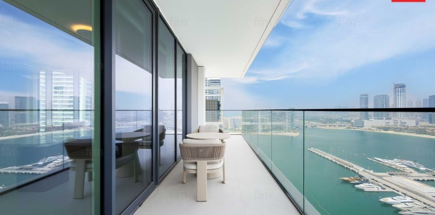 Apartment in Dubai Harbour, Dubai 4 bedrooms, 225.8 sq.m. № 123399