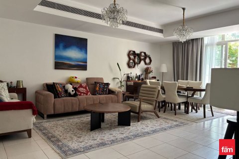 Villa à Dubai, 3 chambres, 265.4 m², № 115216 - photo 3