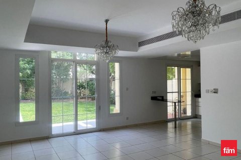 Villa à Dubai, 3 chambres, 265.4 m², № 115216 - photo 2