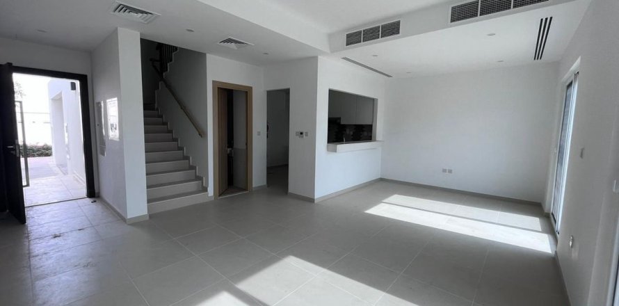 Villa à Dubai, 3 chambres, 161.3 m², № 125038