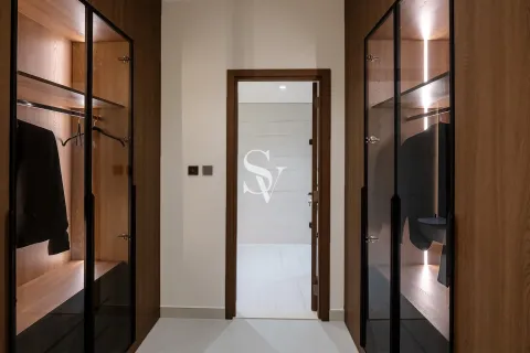 Apartment in Dubai Land, Dubai 2 bedrooms, 142 sq.m. № 67980 - photo 14