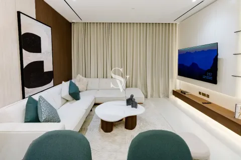 Apartment in Dubai Land, Dubai 2 bedrooms, 142 sq.m. № 67980 - photo 1