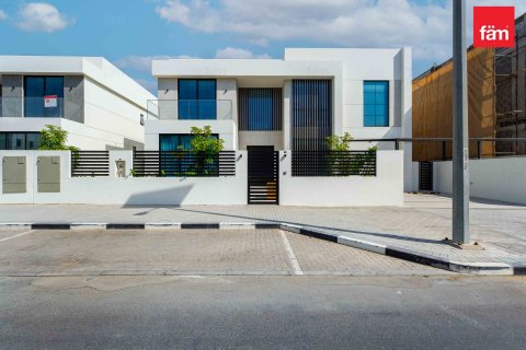 Villa en Al Furjan, Dubai, 6 dormitorios, 604.8 m², № 11777 - foto 29
