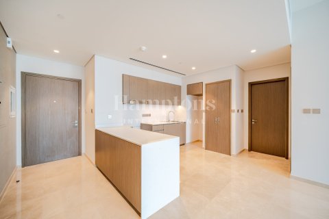 Apartment in Grandeur Residences, Palm Jumeirah, Dubai 1 bedroom, 72.76999087 sq.m. № 95297 - photo 4