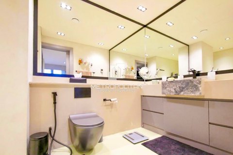 Apartment in Business Bay, Dubai 2 bedrooms, 282 sq.m. № 73941 - photo 8