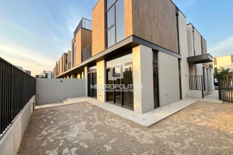 Villa en Mudon, Dubai, 4 dormitorios, 241 m², № 73940 - foto 3