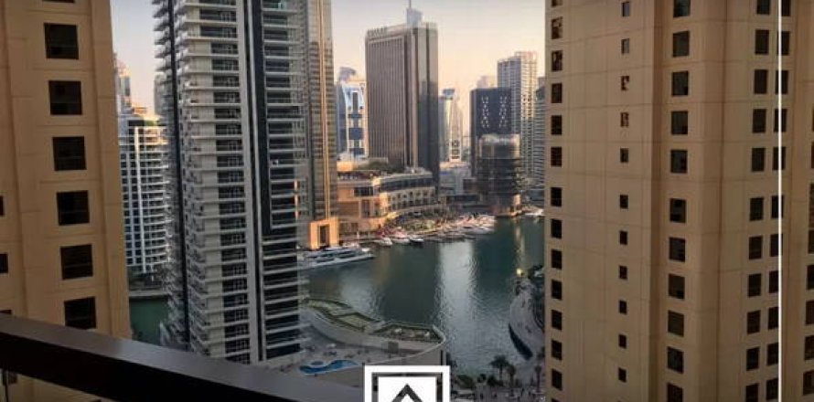 Apartment in Jumeirah Beach Residence, Dubai 2 bedrooms, 132 sq.m. № 40051