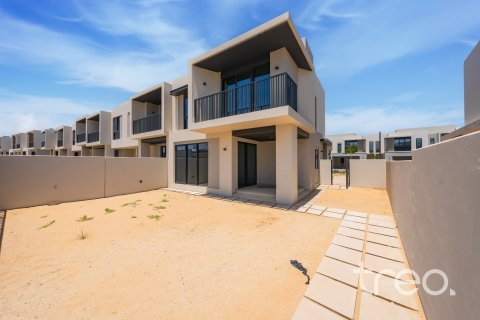 Таунхаус в Дубае, 4 спальни, 286.23м², № 119411