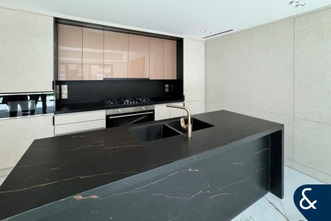 Villa in Jumeirah Golf Estates, Dubai 3 bedrooms, 195 sq.m. № 76247 - photo 4